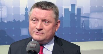 Gesundheitsminister Gröhe: Vernetzung in der Medizin