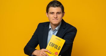 Julien Backhaus veröffentlicht Buch über Erfolg