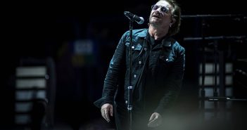Wie U2-Sänger Bono kräftig an Trump verdient Bono