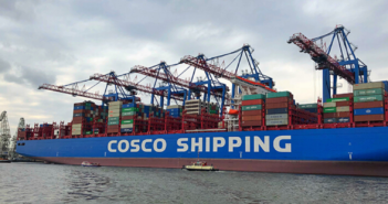 Chinesische Reederei baut griechischen Hafen aus
